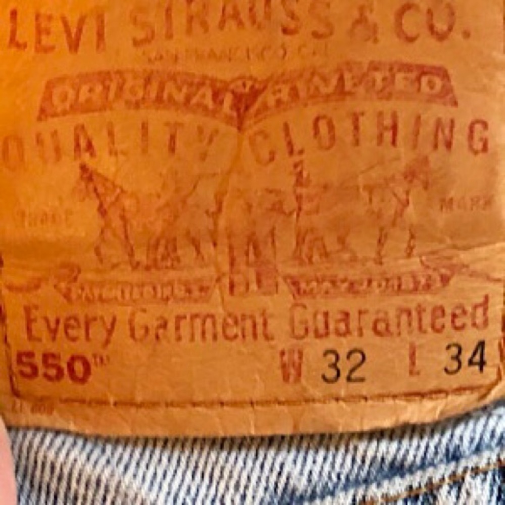 Vintage Levi’s 550 Cut-Off Short - Picture 4 of 4